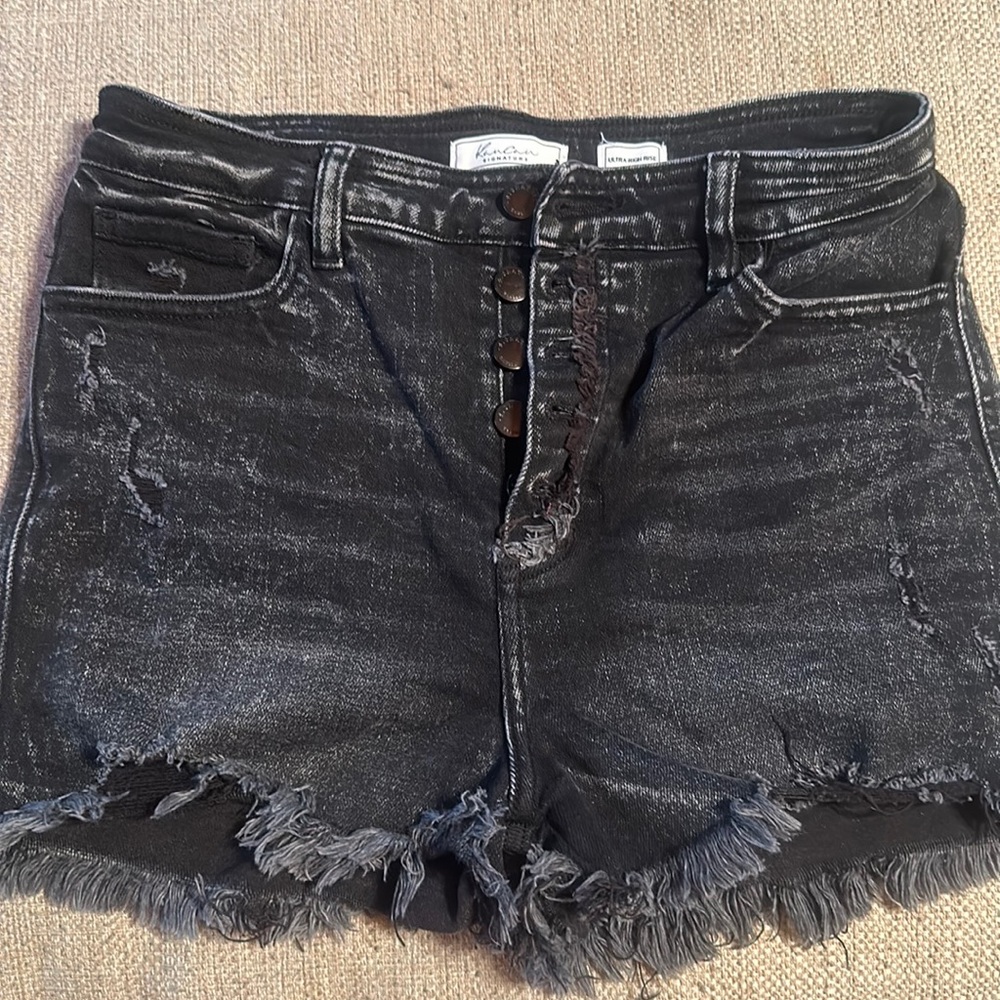 Kancan ultra high rise black acid wash cut off denim shorts size 28